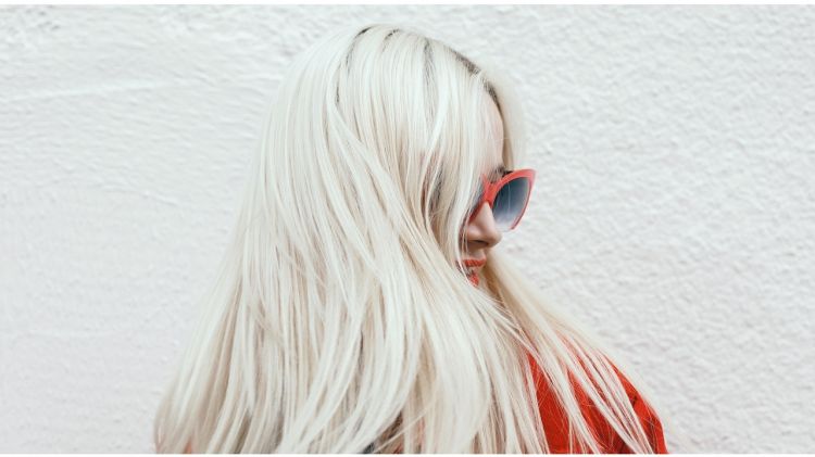 Trik cegah uban prematur dengan 1 bumbu dapur, tak perlu disemir