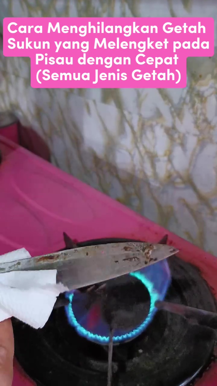 Bukan dicuci, ini cara menghilangkan getah sukun di pisau agar tak bikin lengket