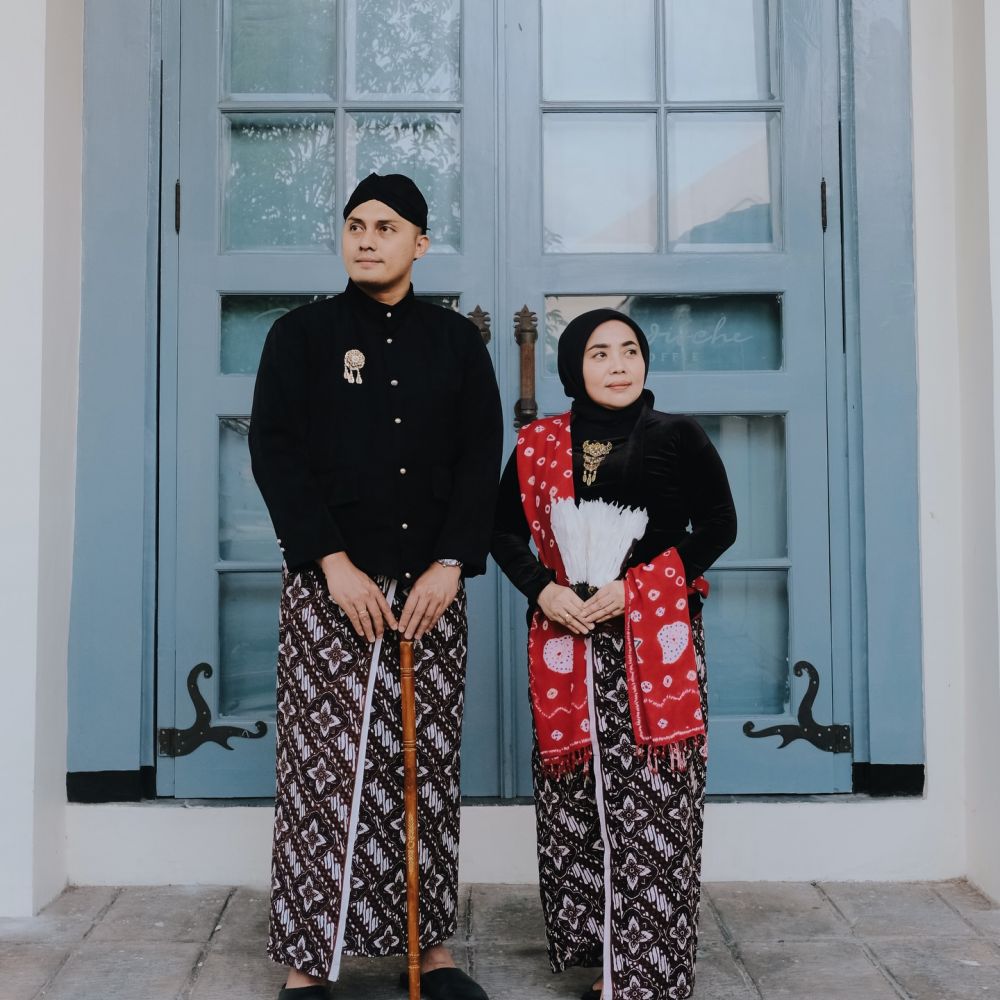 Bak prewedding lagi, ini 7 potret pemotretan Muzdalifah bareng Fadel Islami kenakan busana adat Jawa