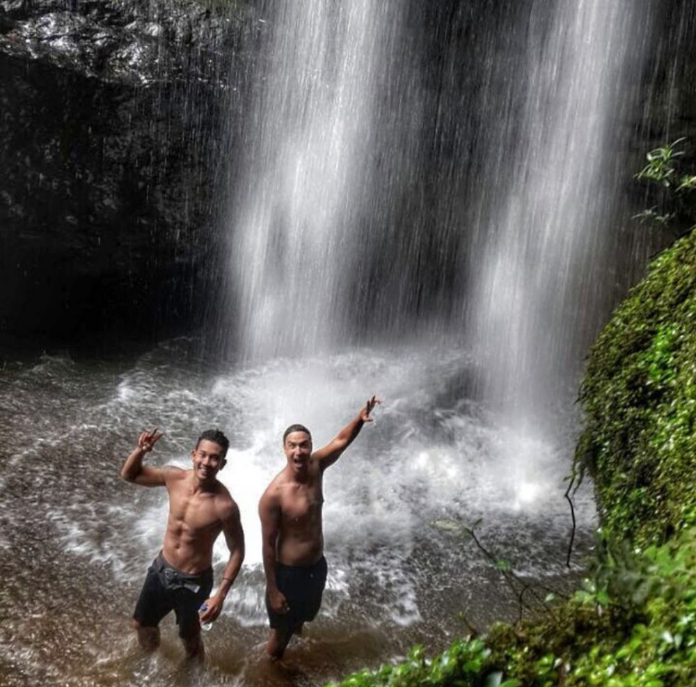 Konsisten dengan kumis tipis, begini 11 foto lawas Denny Sumargo