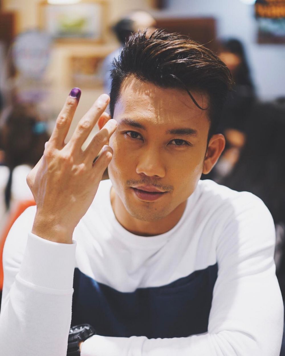 Konsisten dengan kumis tipis, begini 11 foto lawas Denny Sumargo