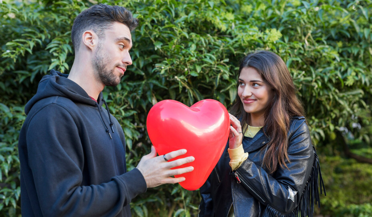 100 Gombalan satu kalimat buat PDKT, singkat tapi bikin terngiang terus