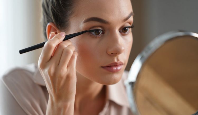 Rekomendasi eyeliner Wardah yang tahan lama dan antiluntur