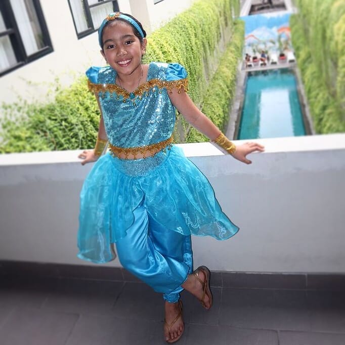 Warisi bakat Sheila Marcia di dunia modeling, ini 9 potret imutnya Leticia Joseph saat masih kecil