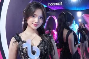 8 Potret Fuji di bangku SMA, stylish banget dari dulu, tetap bikin kagum