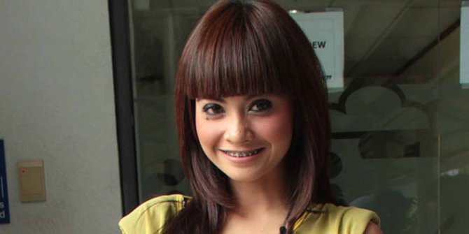 Pernah jadi finalis AFI, begini 11 foto lawas Tiwi T2