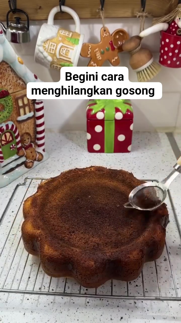 Bagian bawah kue jadi gosong usai dipanggang? Lakukan trik ini agar lebih enak disantap