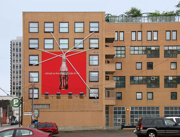 13 Billboard dengan desain paling kreatif, konsepnya out of the box jadi bikin orang melongo