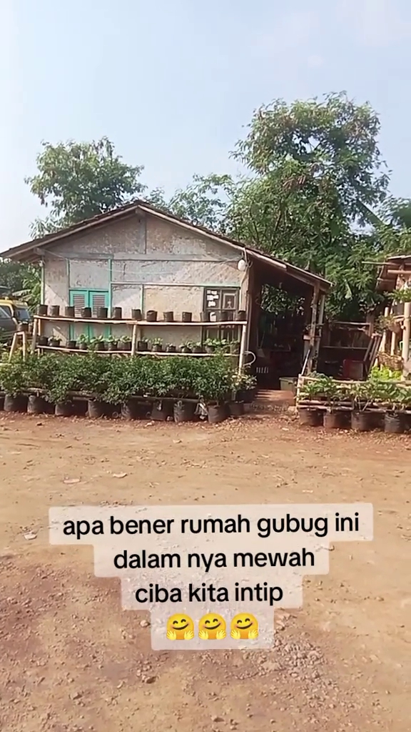Rumah gubuk dari luar tampak reyot ternyata dalamnya mewah, ini 9 potretnya bikin terkecoh