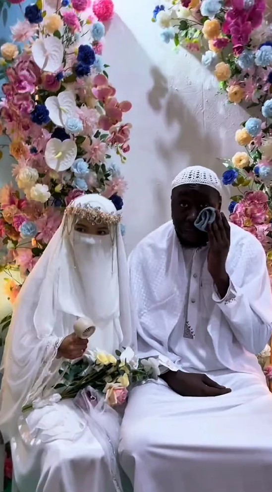 Bukti cinta tak terhalang negara, 7 potret pria Sudan nikahi gadis Sulawesi Selatan ini tuai sorotan