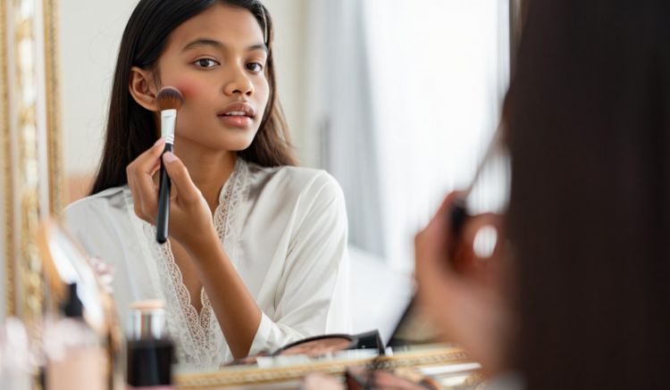 5 Tips memilih brush makeup yang bagus agar hasil makeup lebih flawless