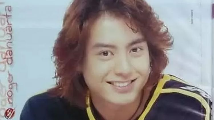 7 Potret lawas Roger Danuarta di cover majalah, pesonanya bikin cewek tahun 2000-an klepek-klepek