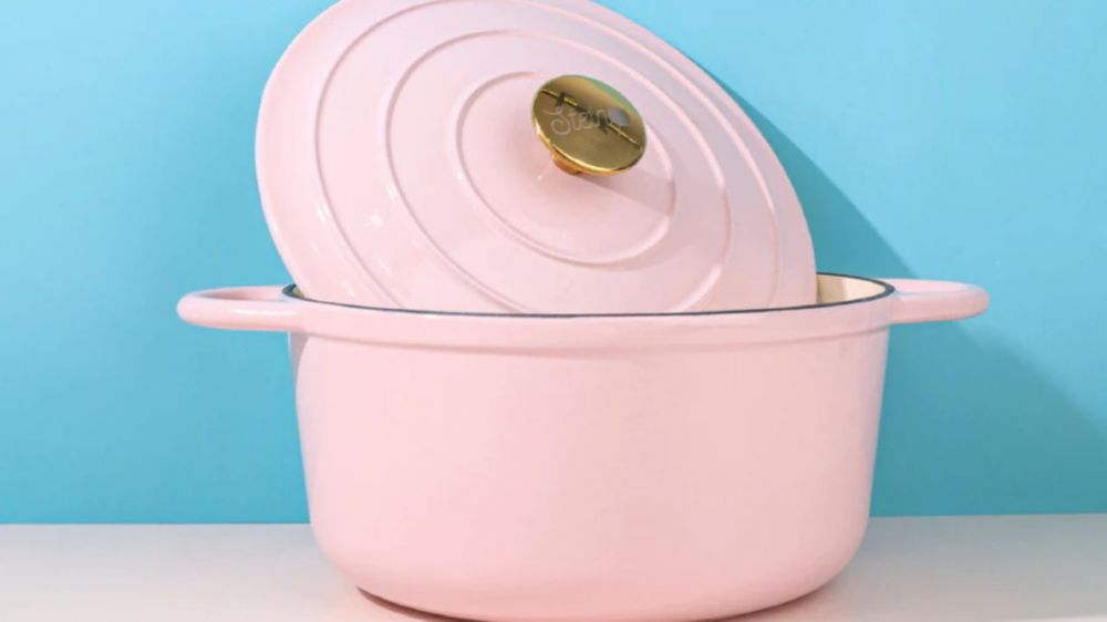 5 Rekomendasi panci cast iron terbaik, panas merata dan super awet harga di bawah Rp700 ribu