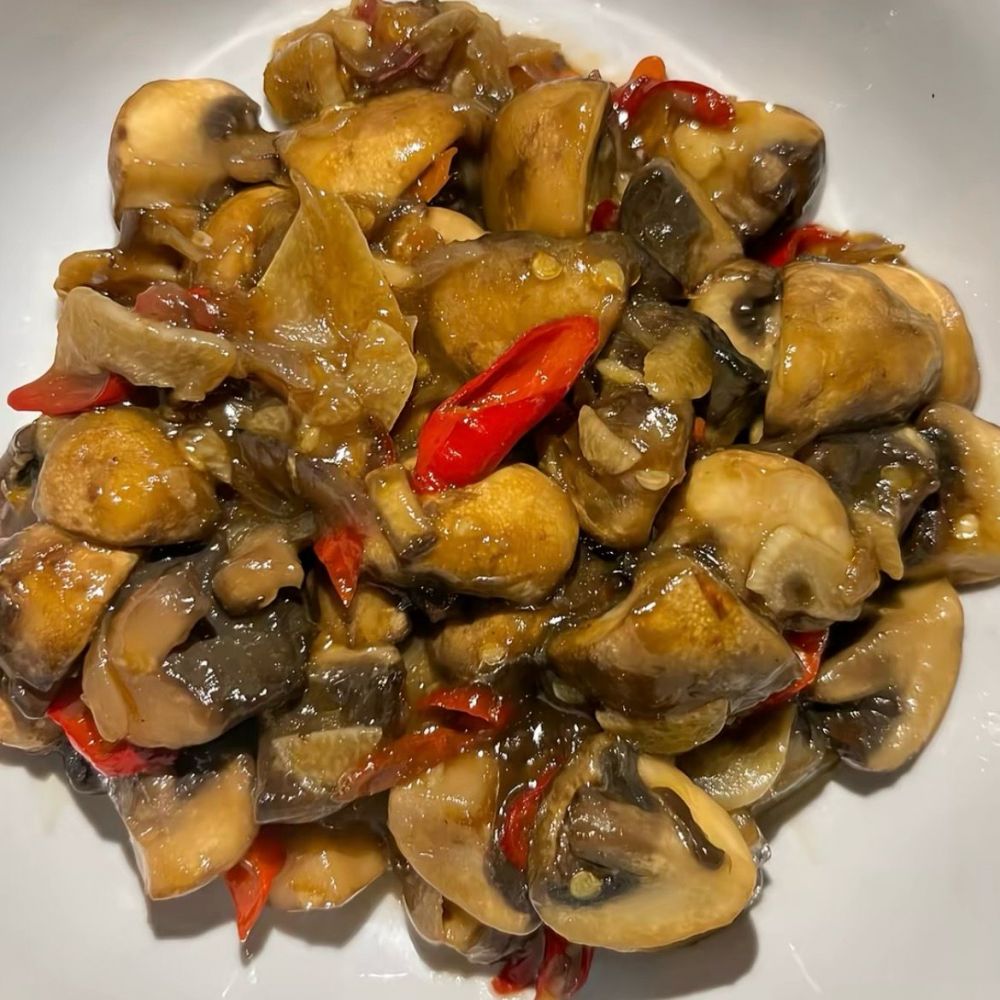 9 Resep jamur kancing pedas nagih bikin nggak sadar nyendok terus, kecil bentuknya besar suapannya