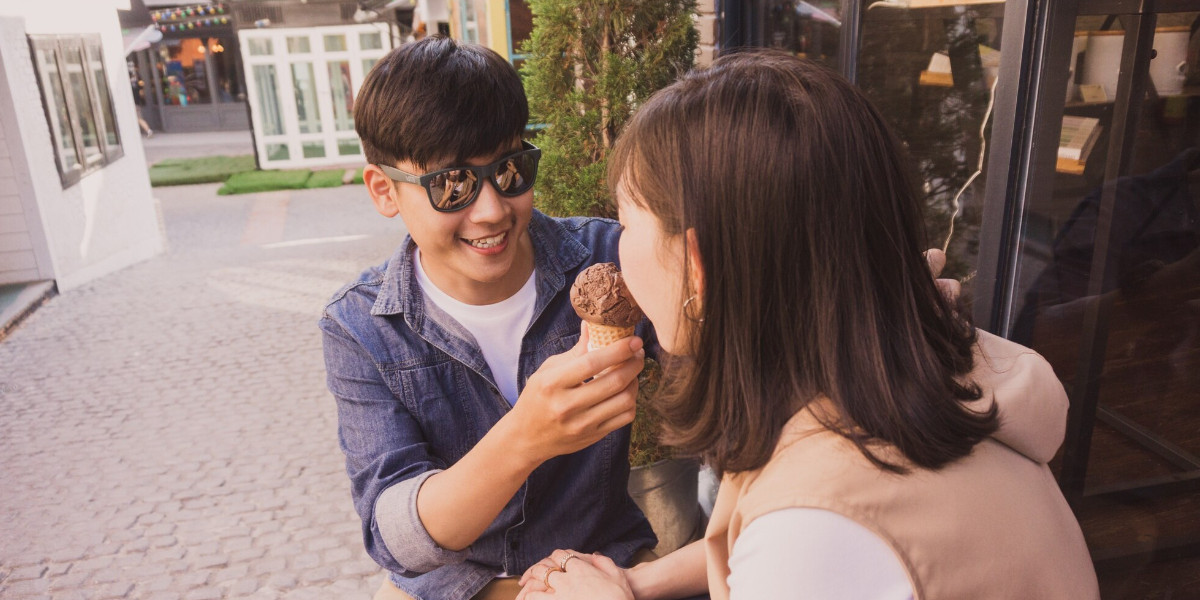 100 Kata-kata gombalan saat first meet, bikin gebetan langsung salah tingkah