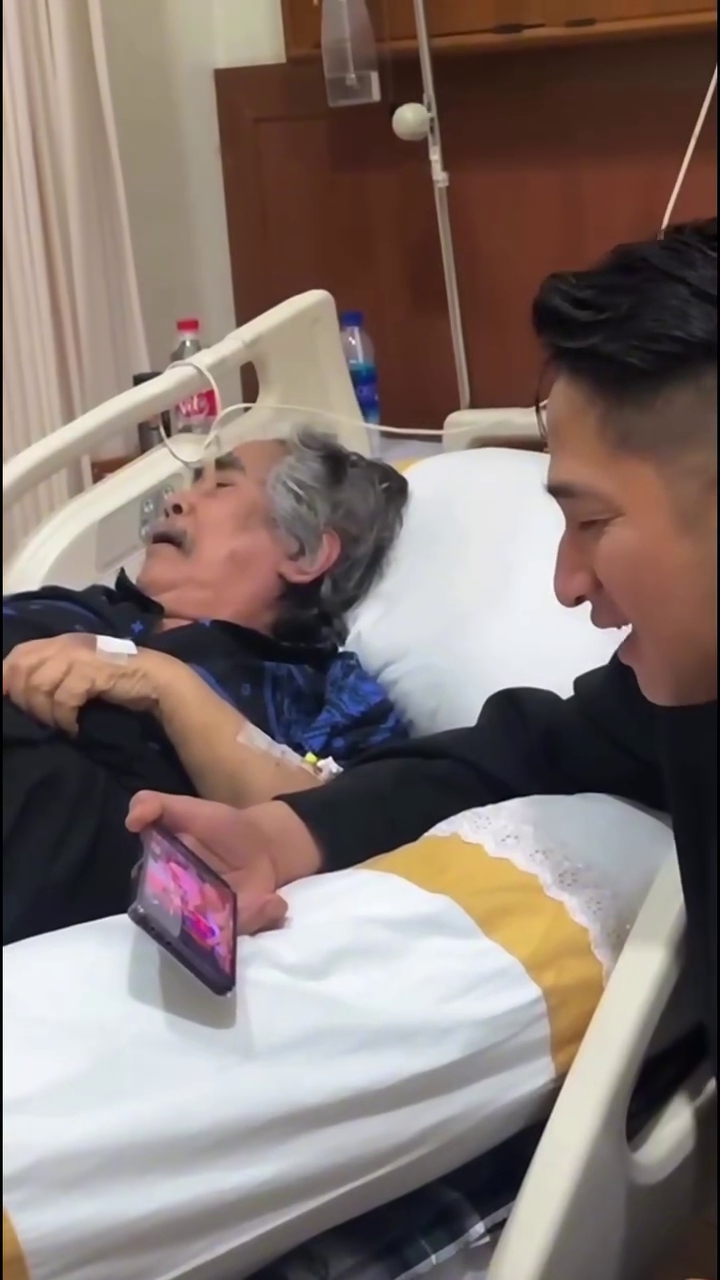 Jaja Miharja kembali masuk rumah sakit karena komplikasi, intip 9 potretnya saat ditengok Irfan Hakim