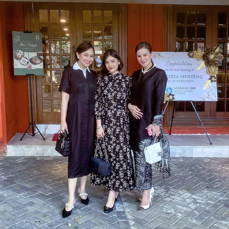 Juara tiga GADIS Sampul 2011 ini ternyata saudara ipar Astrid Tiar, ini 9 potret transformasinya