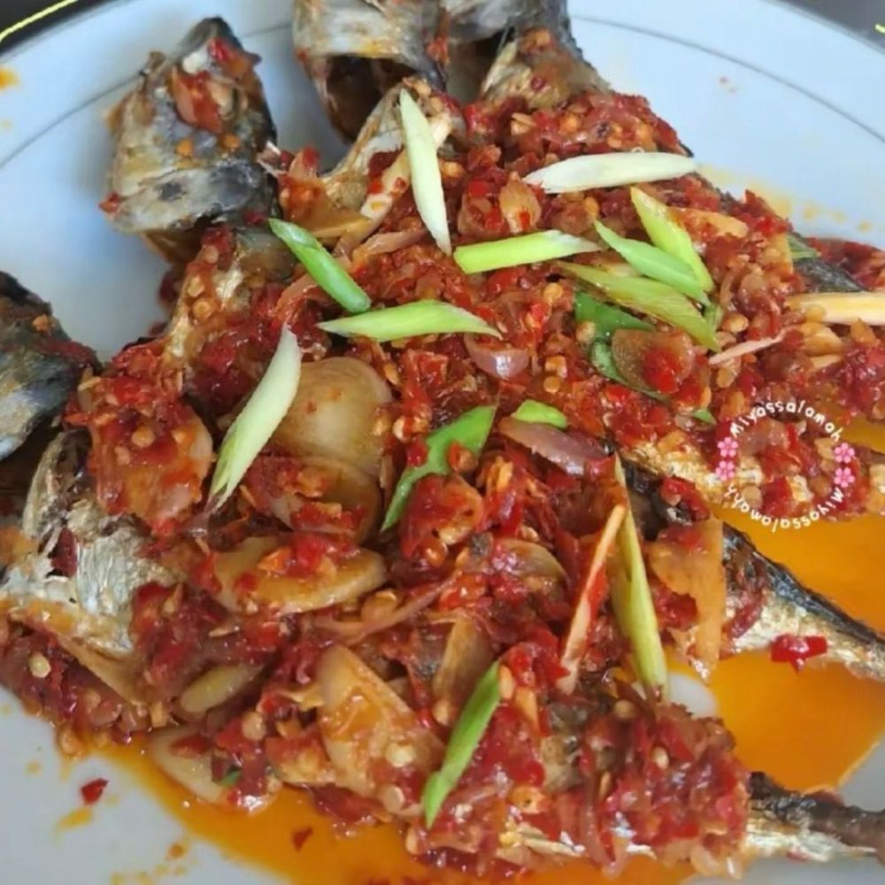9 Resep olahan ikan salem pedas mantap, bumbunya meresap sempurna dan rasanya juara di dapur