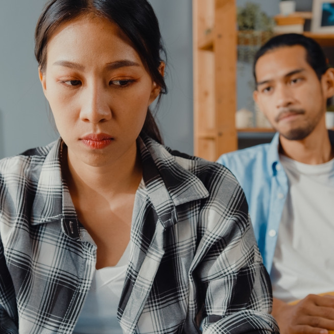 50 Pantun sindiran pedas tapi lucu buat pasangan yang suka lari dari masalah