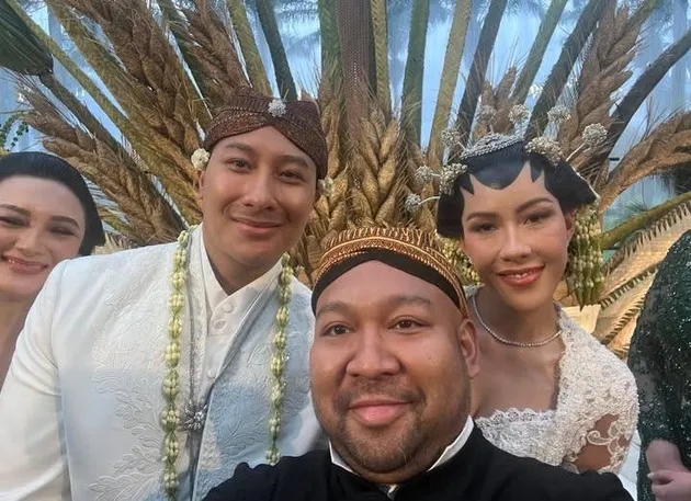 Sah! Darma Mangkuluhur nikahi Patricia Schuldtz, 7 potret suasana akad nikah putra Tommy Soeharto