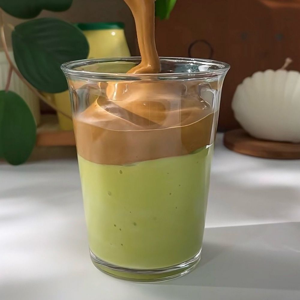 5 Resep kreasi minuman alpukat yang segar menggoda, creamy dan manisnya bikin nagih dan susah lupa