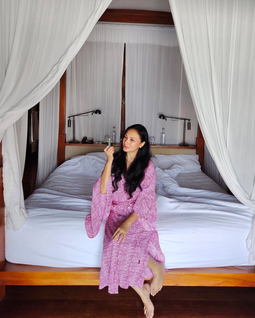 Rahasia Awet Muda Tata Cahyani Instagram @tatacahyani