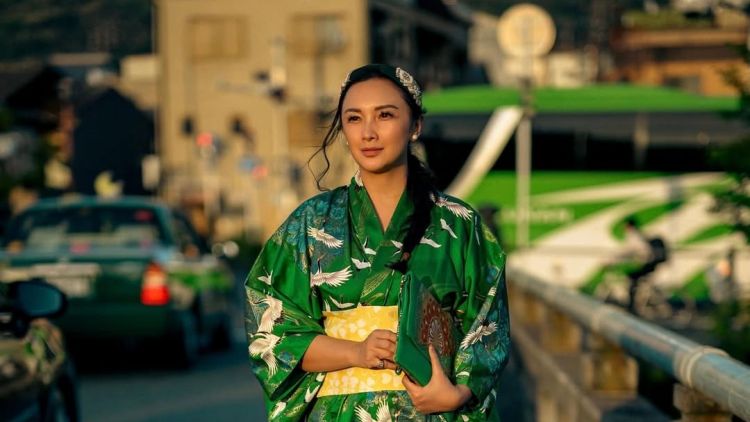 Tata Cahyani awet ayu di usia 50 tahun, ternyata ini 5 caranya menjaga kesehatan dan kecantikan