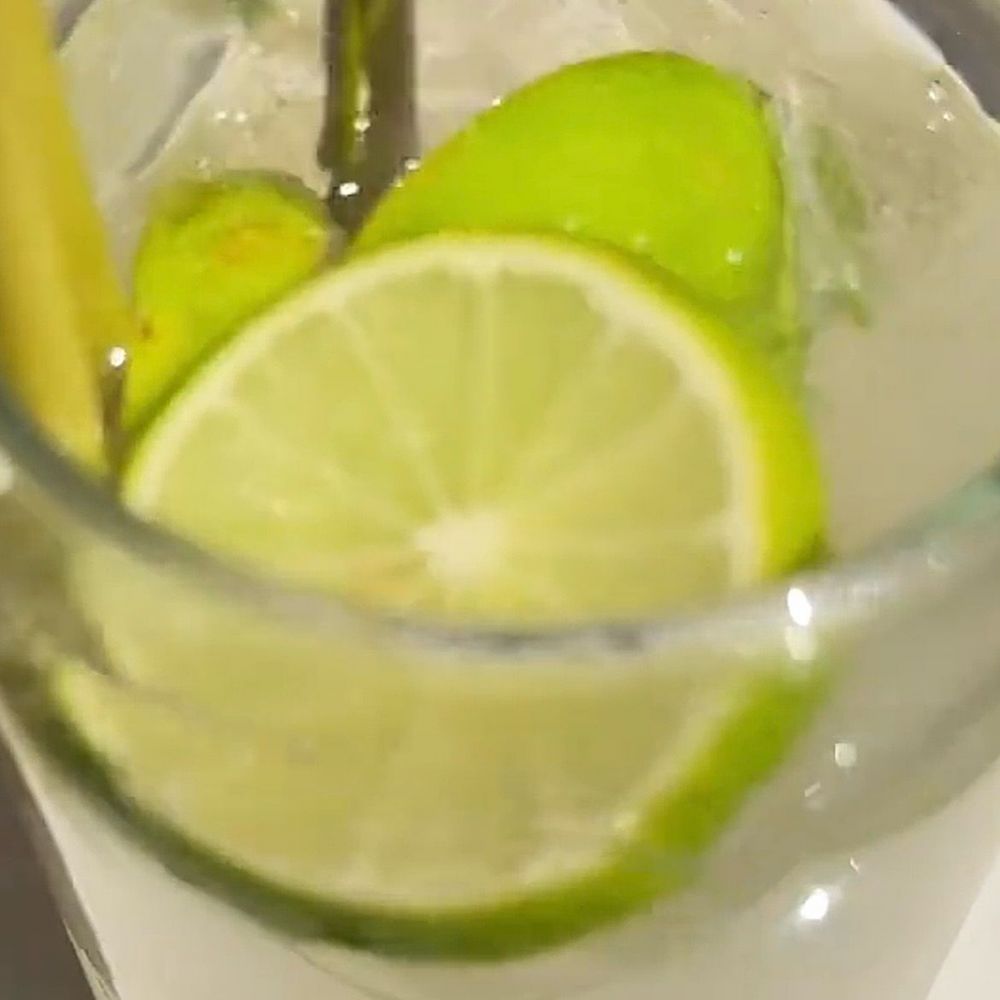 5 Resep minuman jeruk nipis yang segar maksimal, asam dan manisnya bikin melek dari tegukan pertama