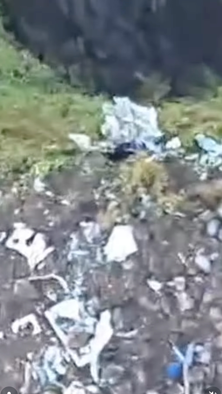 11 Potret penemuan puing-puing pesawat ATR 42-500 di Lereng Selatan Gunung Bulusaraung Sulsel