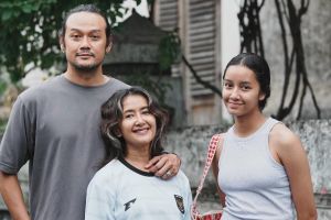 Cerita Dwi Sasono bangga insting “nukang” Widuri sejak dini, lihai pegang sendok semen