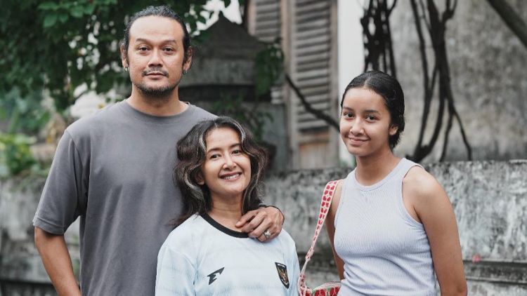 Cerita Dwi Sasono bangga insting “nukang” Widuri sejak dini, lihai pegang sendok semen