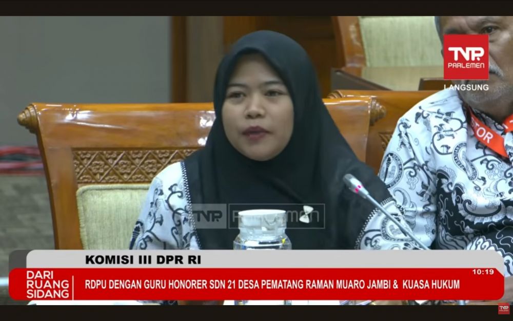 Cerita pilu Guru Tri Wulansari di DPR: Niat disiplinkan siswa malah berujung dilaporkan ke polisi