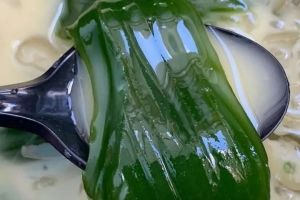 Hanya pakai jeruk nipis, begini cara mengolah daun cincau agar tidak bau daun