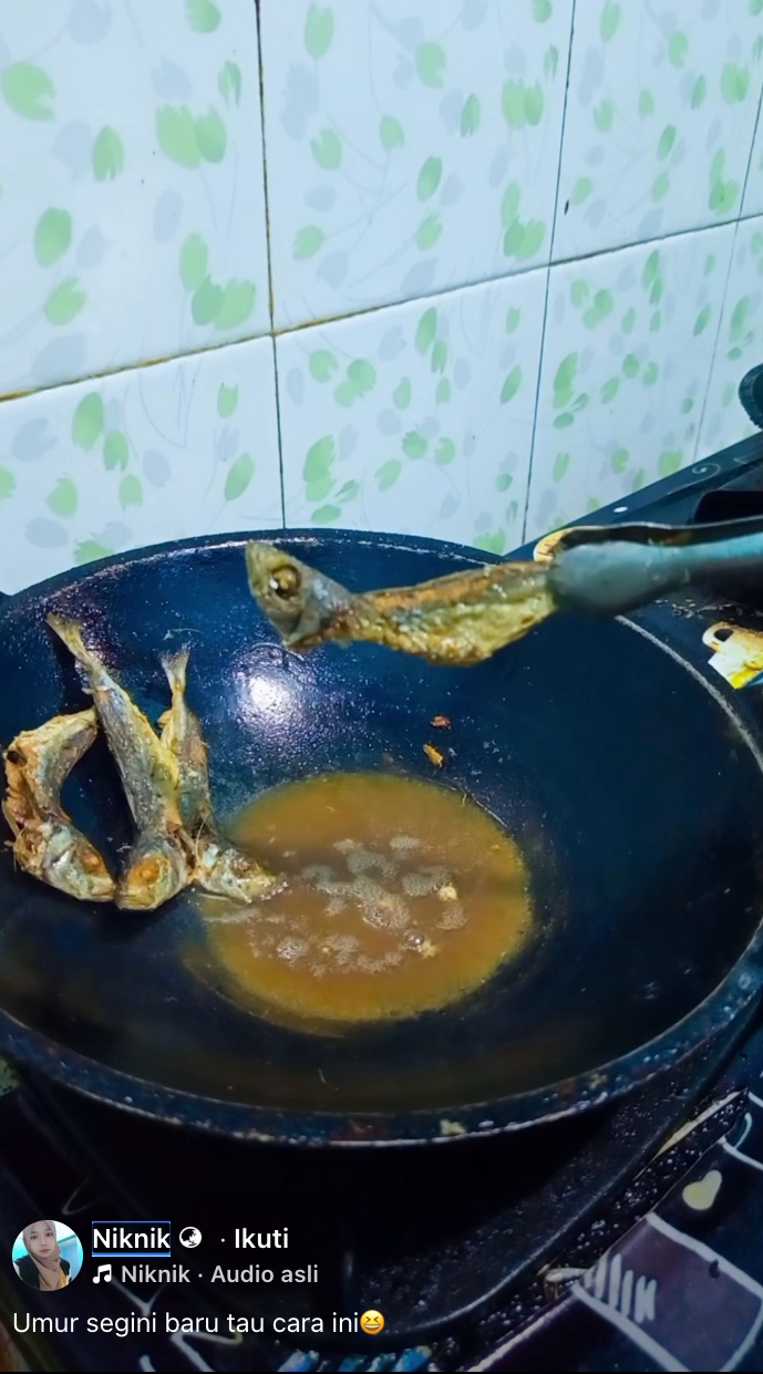 Cara goreng ikan asin tanpa bau menyengat, tetangga nggak bakal protes