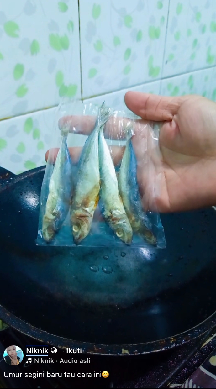 Cara goreng ikan asin tanpa bau menyengat, tetangga nggak bakal protes