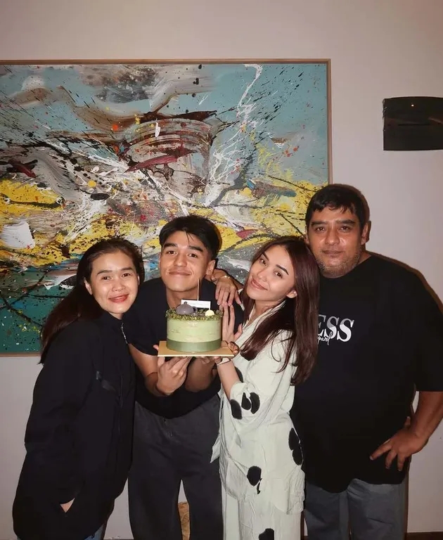 Kronologi selebgram Lula Lahfah meninggal dunia, Reza Arap temani keluarga hingga pemakaman