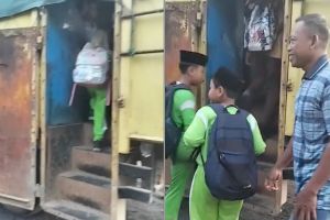 Modifikasi truk demi akses pendidikan, aksi kreatif sopir ini tuai pujian