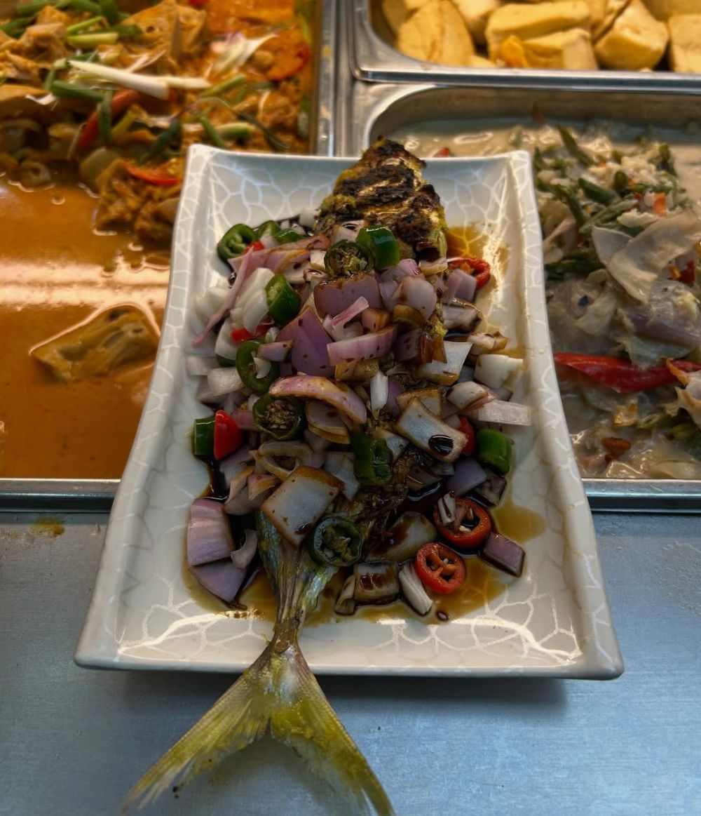 Warung nasi Padang legendaris Singapura tutup setelah 78 tahun berdiri, intip 9 menu yang bikin ngiler