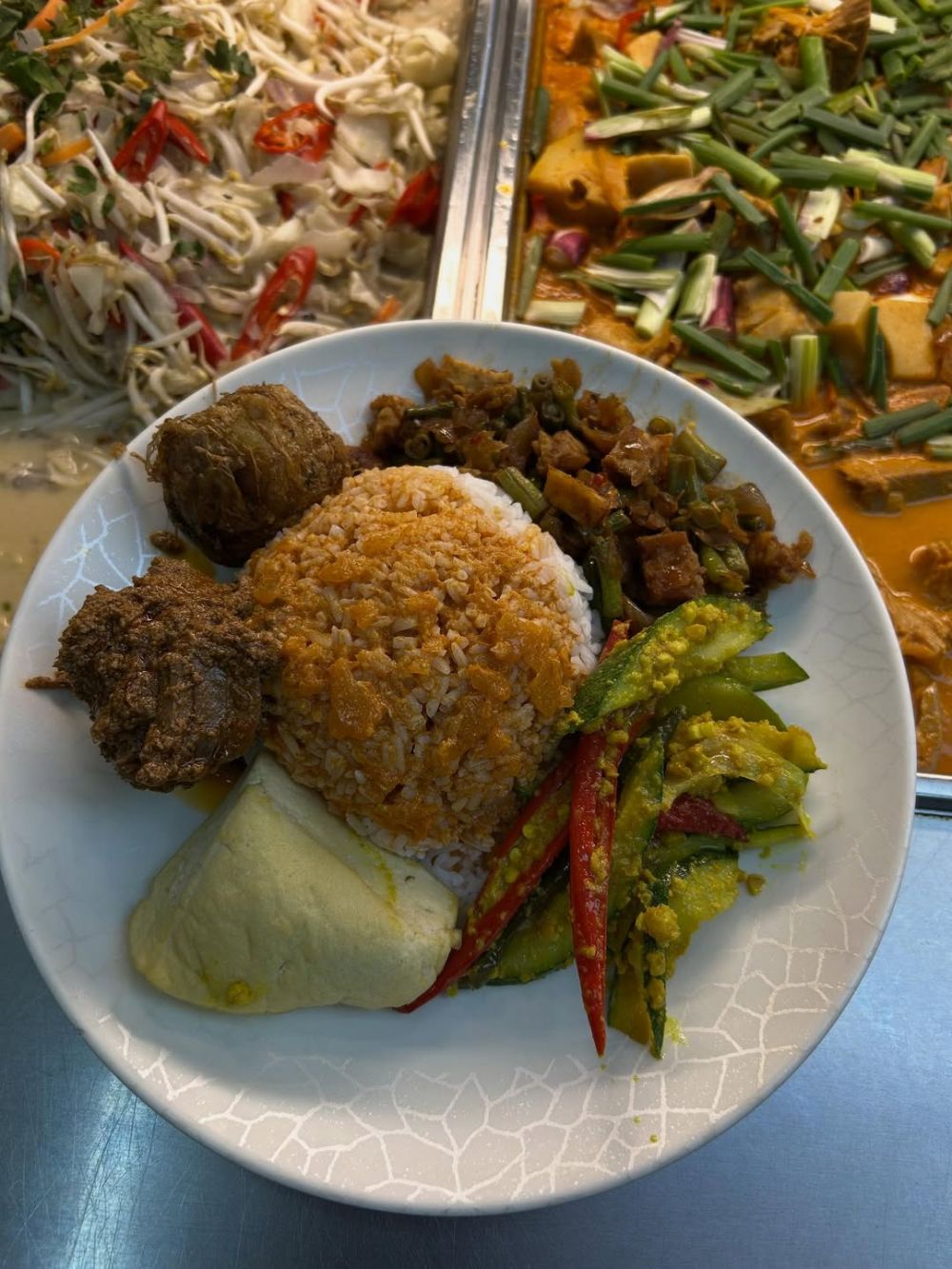 Warung nasi Padang legendaris Singapura tutup setelah 78 tahun berdiri, intip 9 menu yang bikin ngiler