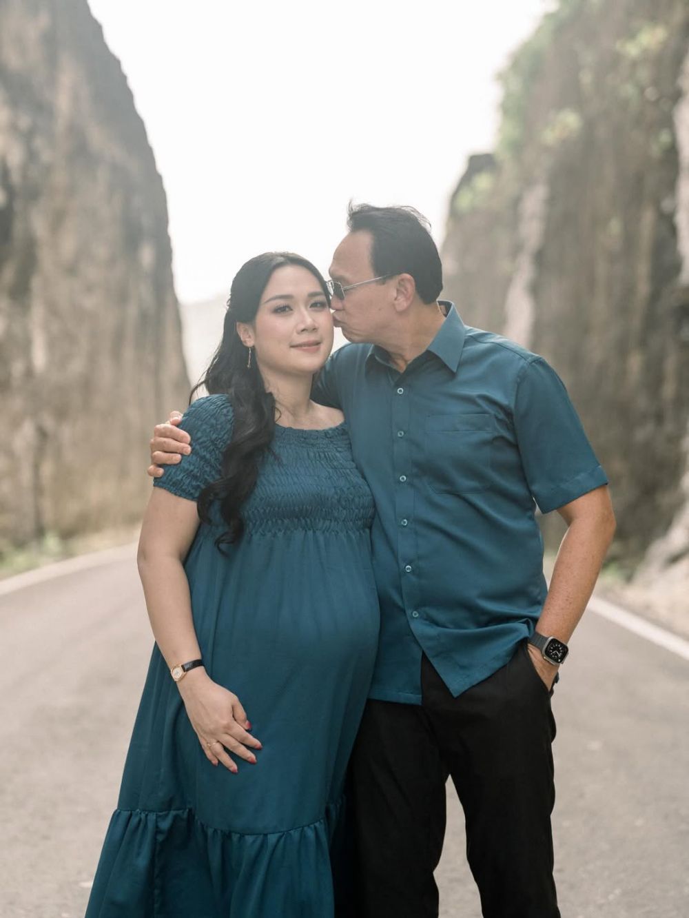 Ahok dan Puput Nastiti Devi anniversary ke-7, ucapan romantisnya bikin orang baper