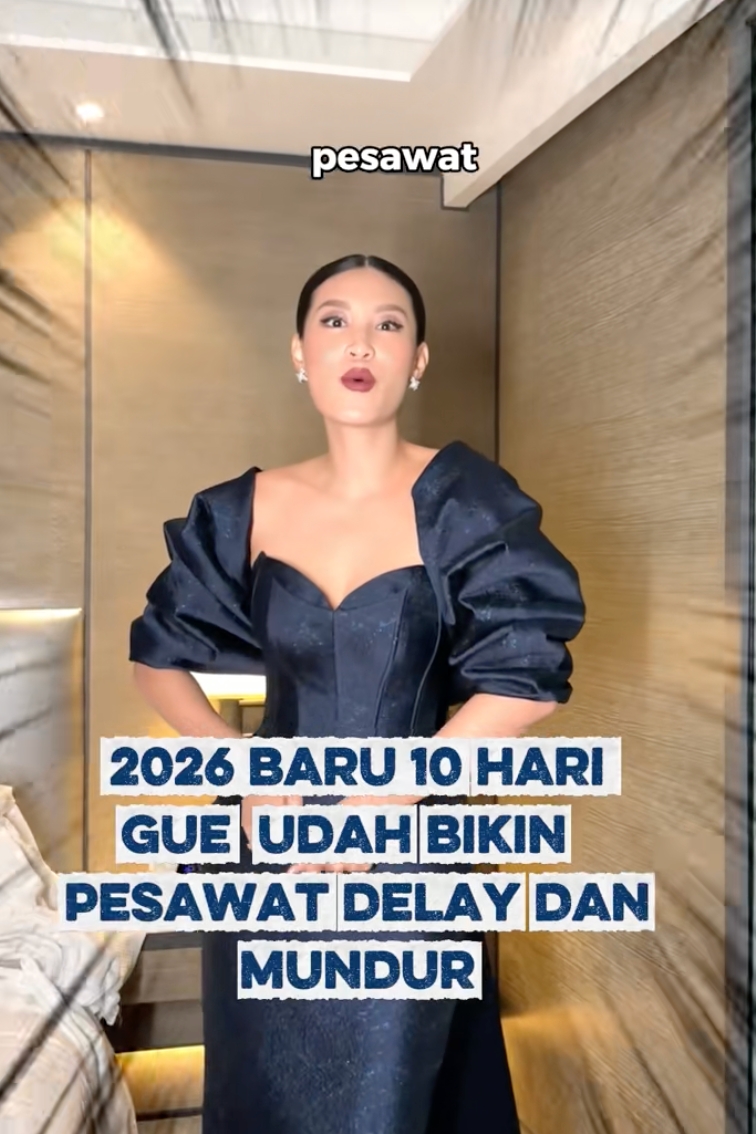 Cerita Patricia Gouw bikin pesawat delay, kelupaan taruh HP di stroller yang masuk kargo