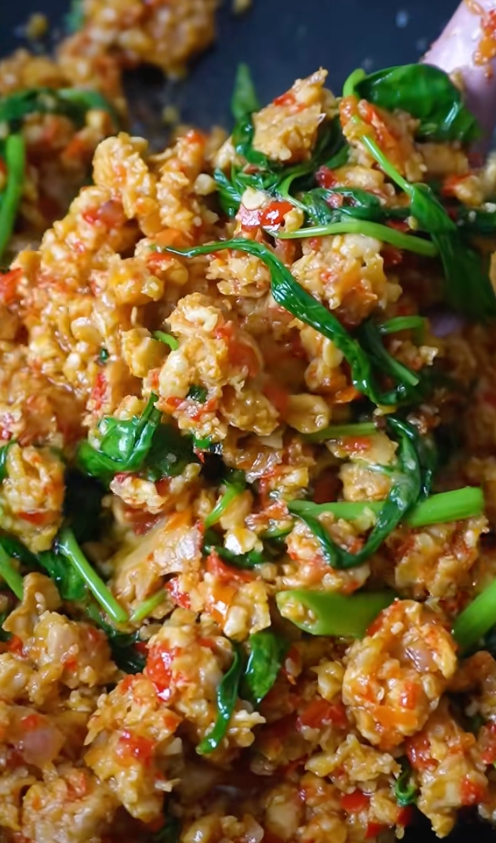 Cara membuat sambal tempe kangkung pedas, ide lauk sat-set yang bikin boros nasi