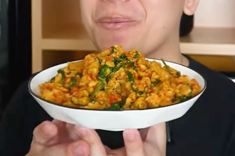 Cara membuat sambal tempe kangkung pedas, ide lauk sat-set yang bikin boros nasi