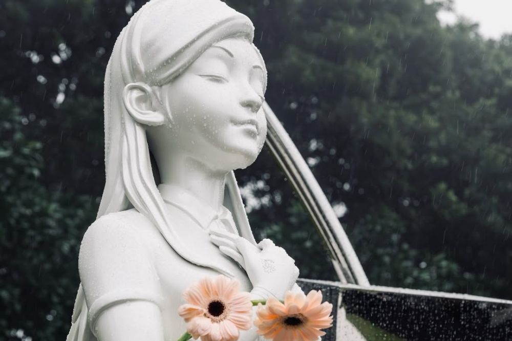 Setahun kepergian Barbie Hsu, Koo Jun Yup resmikan patung memorial istri yang didesain sendiri