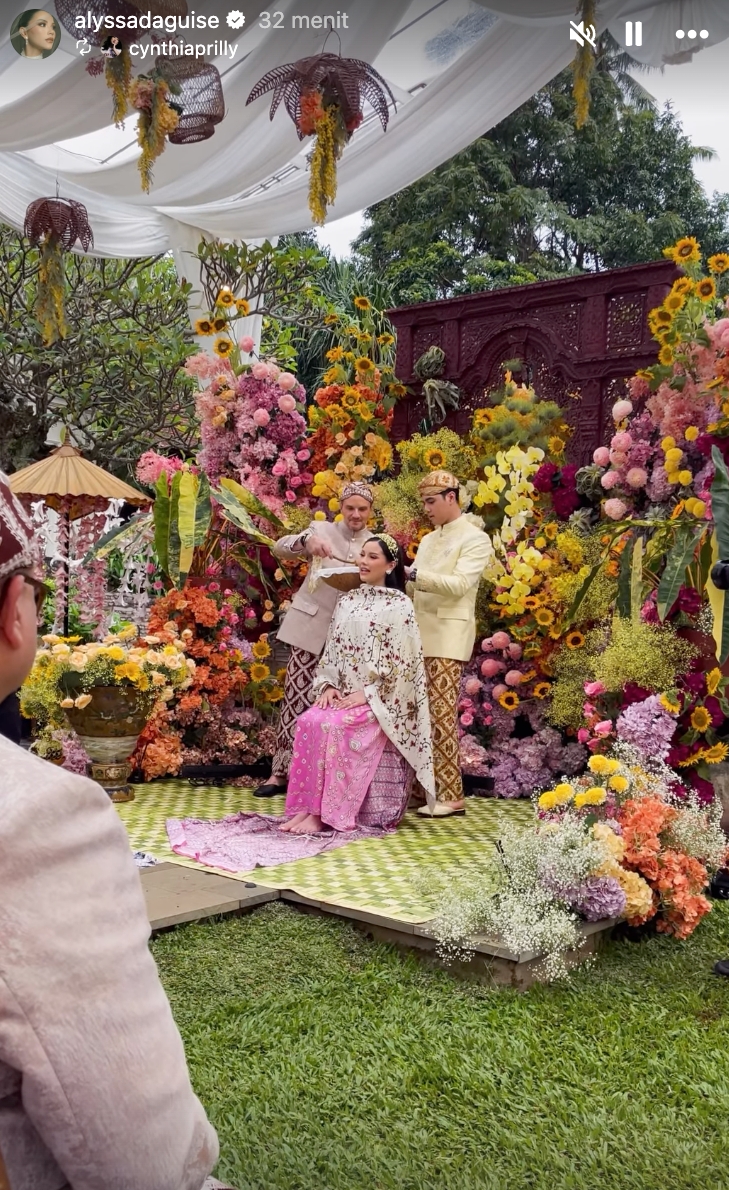 Al Ghazali Alyssa Daguise tasyakuran 7 bulanan berbagai sumber