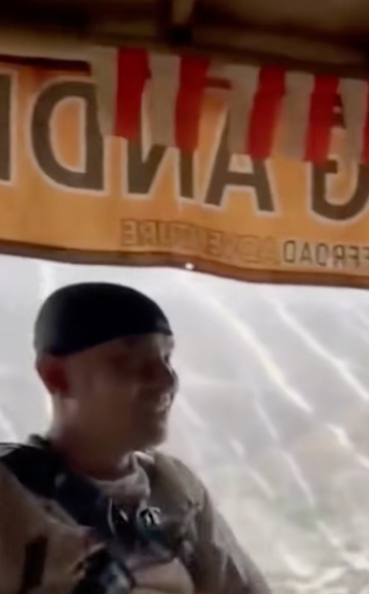 Detik-detik Judika terjebak banjir saat offroad trail di Hambalang, pilih tinggalkan motor