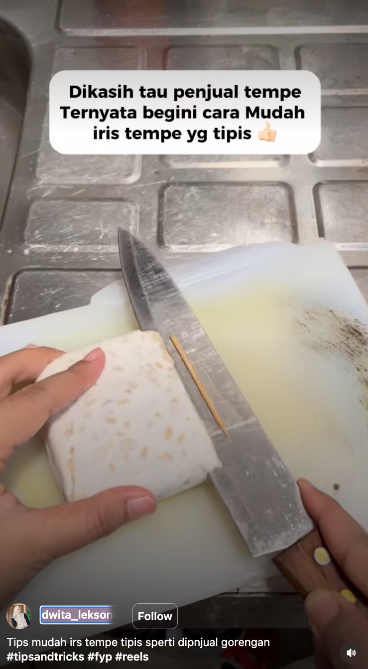 Cara mudah iris tempe tipis tanpa patah ala penjual tempe profesional
