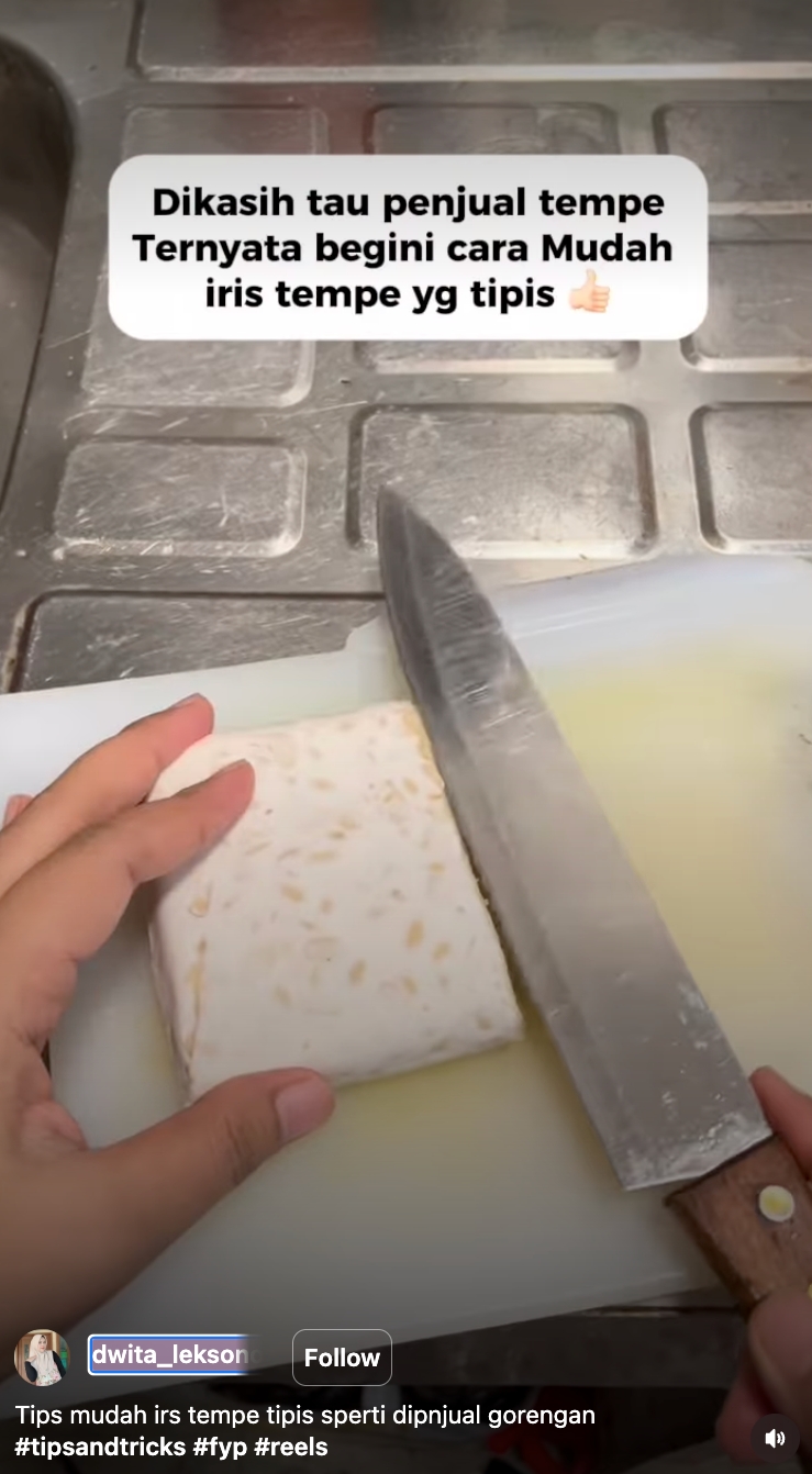 Cara mudah iris tempe tipis tanpa patah ala penjual tempe profesional