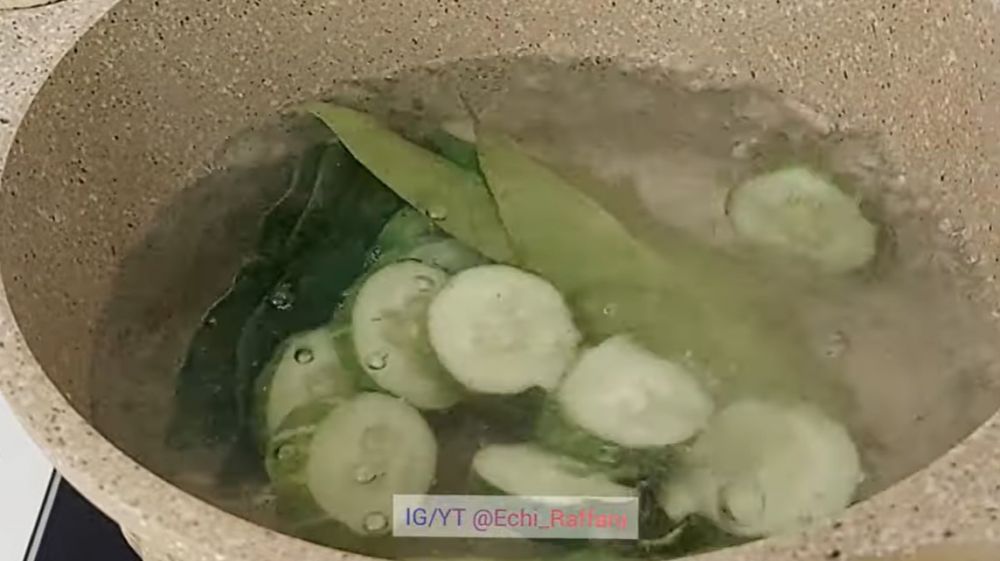 Cara menghilangkan lendir kikil sapi agar tidak lengket saat dingin