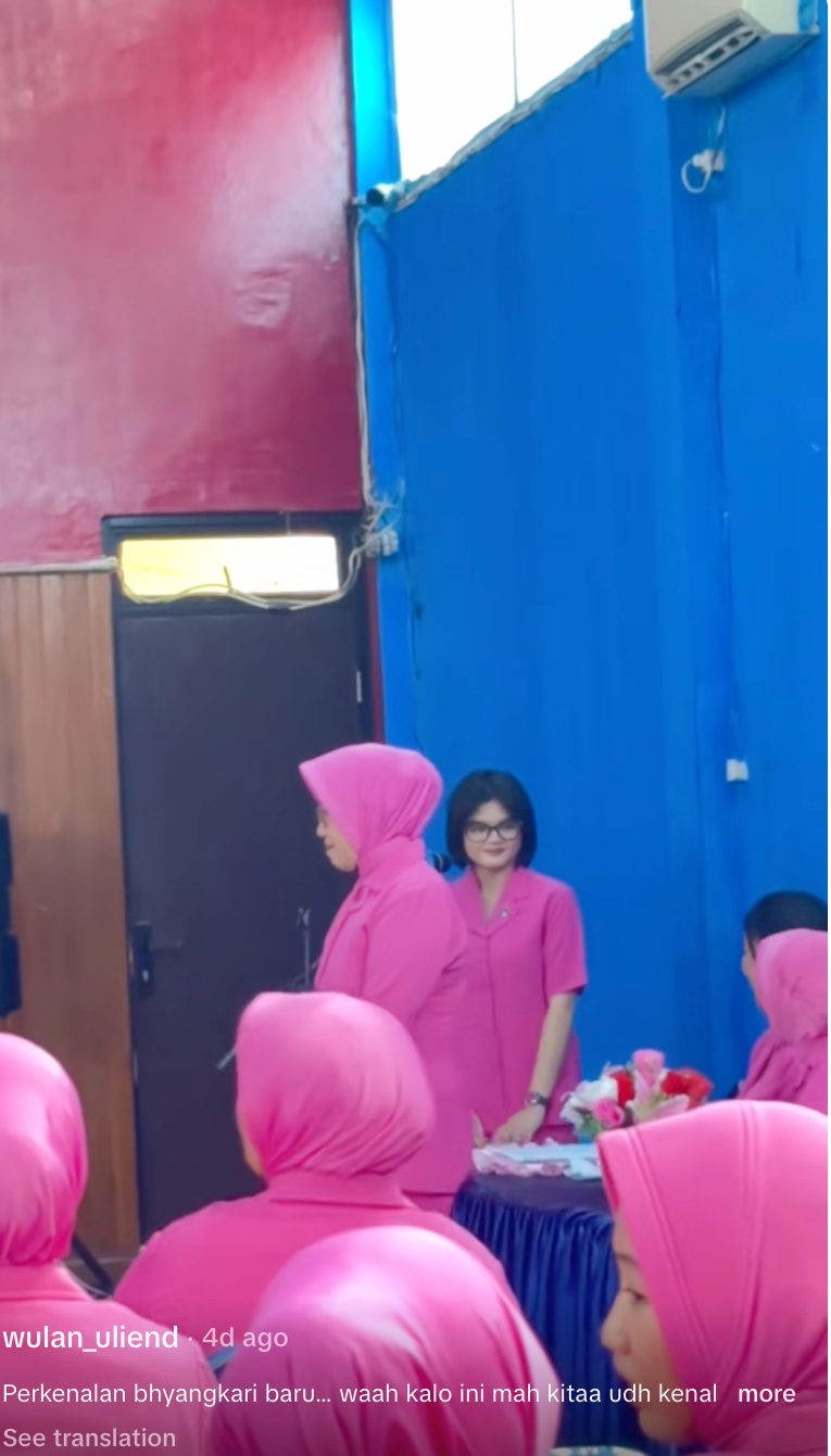 Dinikahi anggota Brimob, 5 potret Yafi Tessa ‘Febri Dunia Terbalik' pakai seragam Bhayangkari